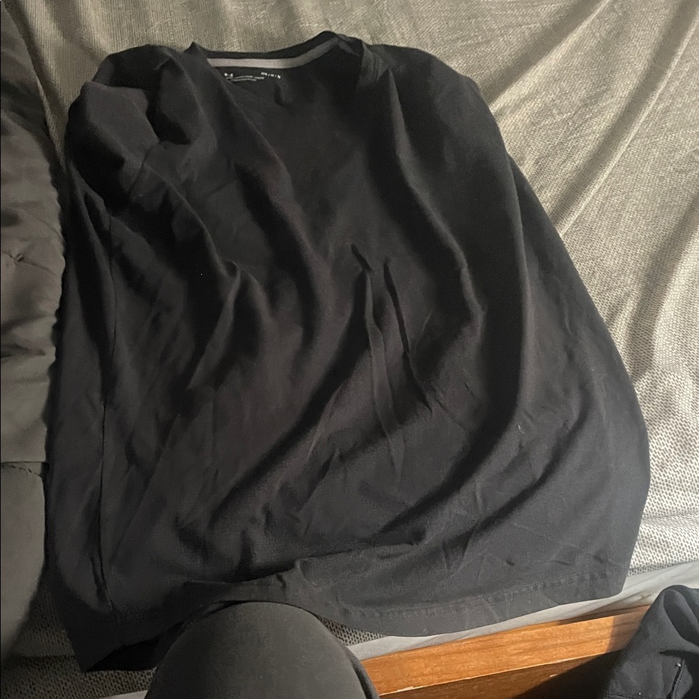 Under Armour Black Short Sleeve Tee